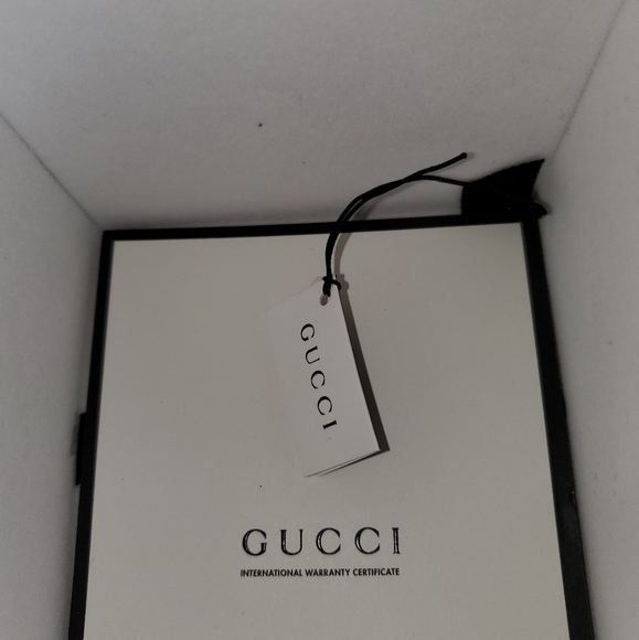 Gucci Watch - Picture 5 of 9